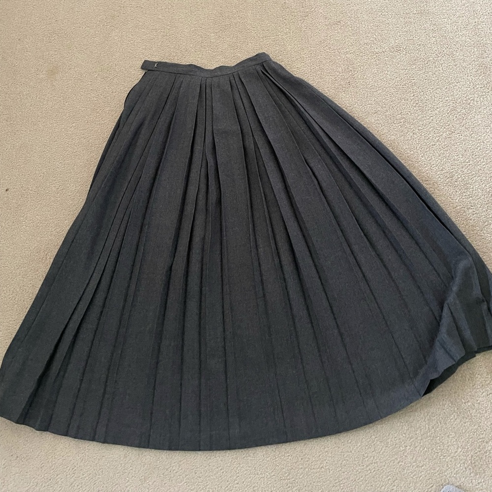 Vintage Evan Picone pleated skirt ❤️🎈